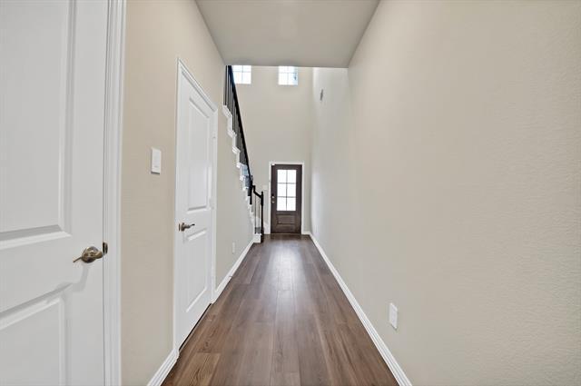Foto del edificio - 505 Cottage Wood Dr