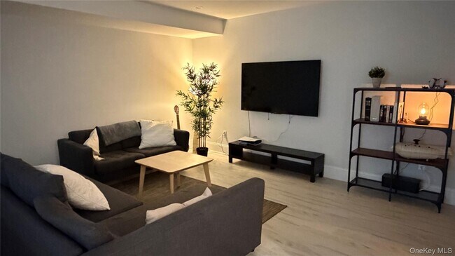 Foto del edificio - 172 Lakeview Ave