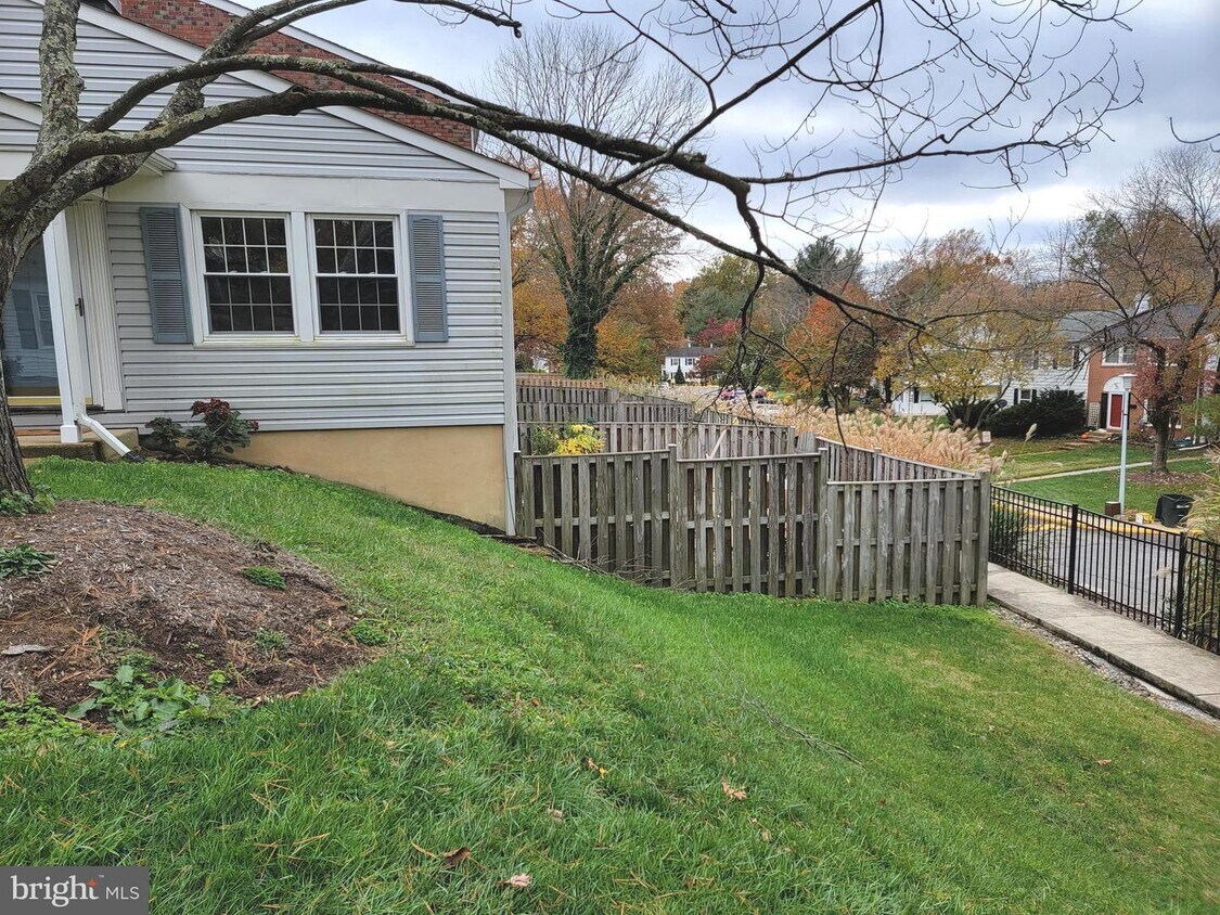 1748 Farmington Ct, Crofton, MD 21114 Townhome Rentals in Crofton MD