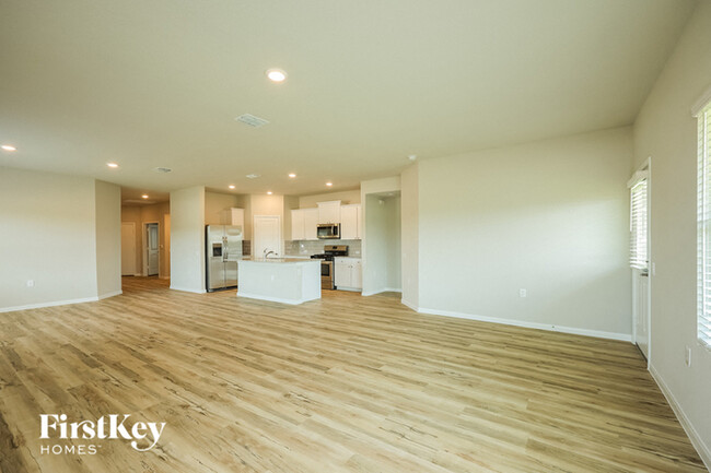 Building Photo - 4402 Meadowland Pl