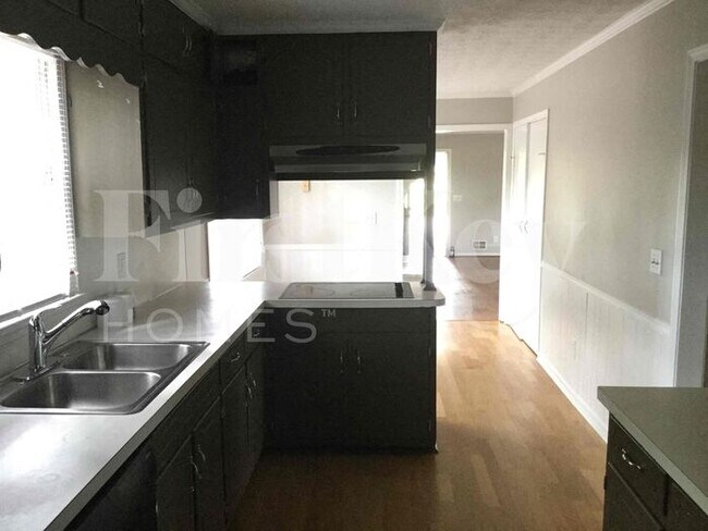 Foto del edificio - 965 Sugar Creek Dr SE