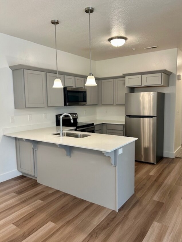 Foto del edificio - 3 bed 2 bath condo for rent in Saratoga Sp...