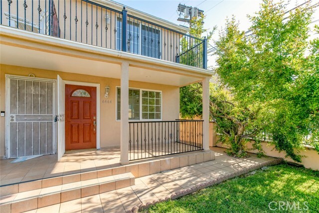 Foto principal - 4444 Prospect Ave