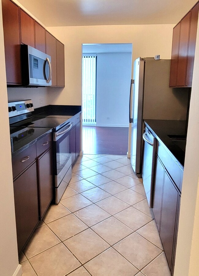 Kitchen - 70 W Huron St
