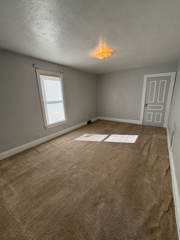 Foto del edificio - 611 N 3rd St