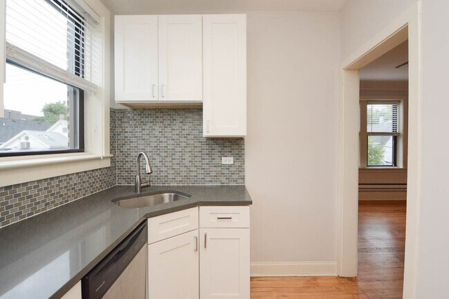 Foto del edificio - 2326 N Rockwell St