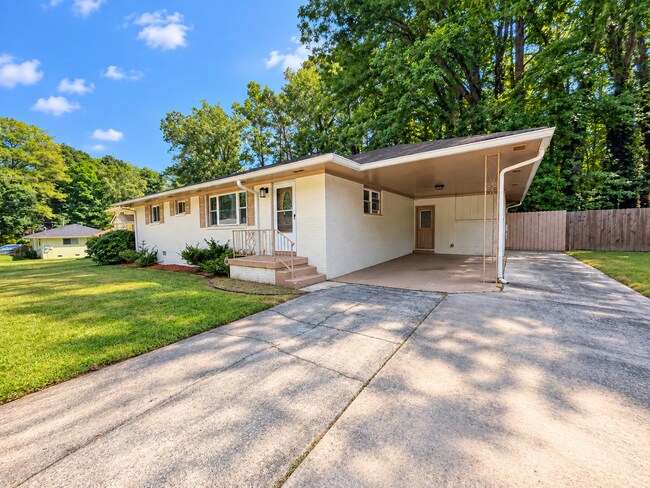 Foto del edificio - 2579 Bonnybrook Dr SW