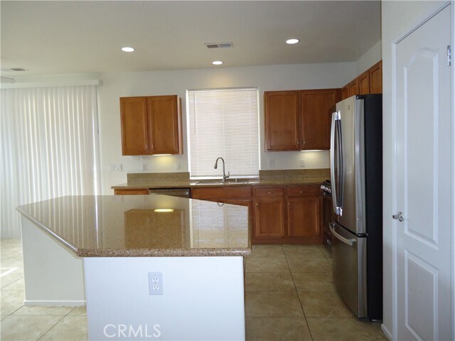 Foto del edificio - 65439 Via Del Sol