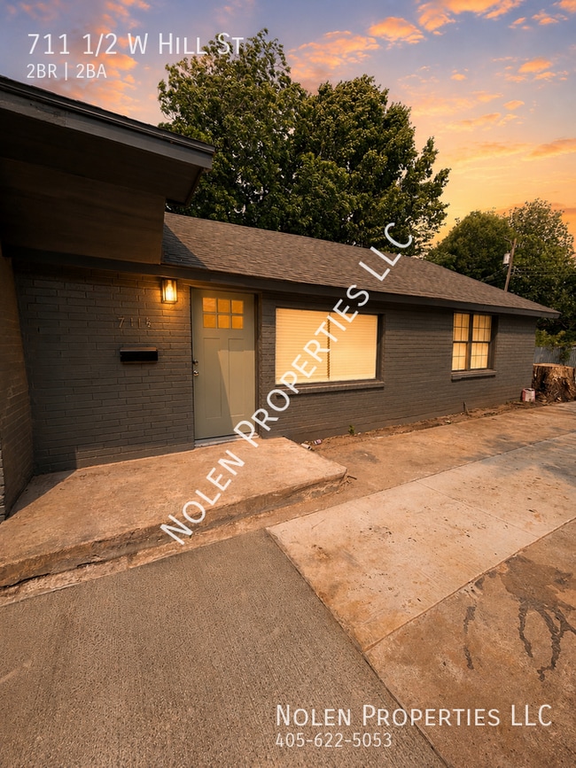 711 1/2 W Hill St- - 711 1/2 W Hill St- House