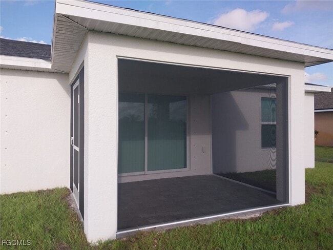 Building Photo - 1006 NW 5th Pl