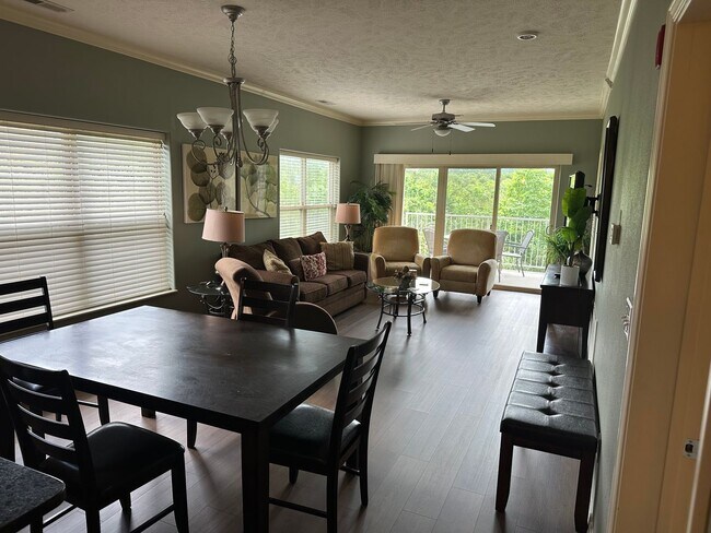 Foto del edificio - Furnished 2 Bedroom 2 Bath Executive Apart...