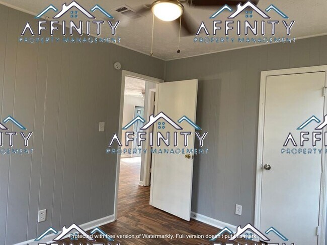 Foto del edificio - 1289 Rocky Creek Rd