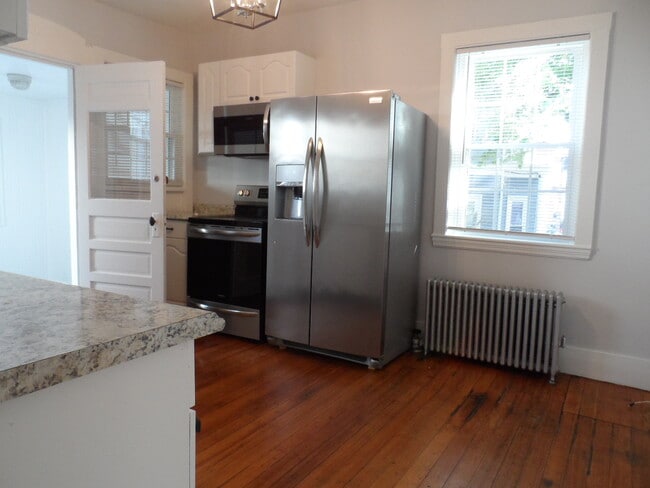 Kitchen - 11 Concord St
