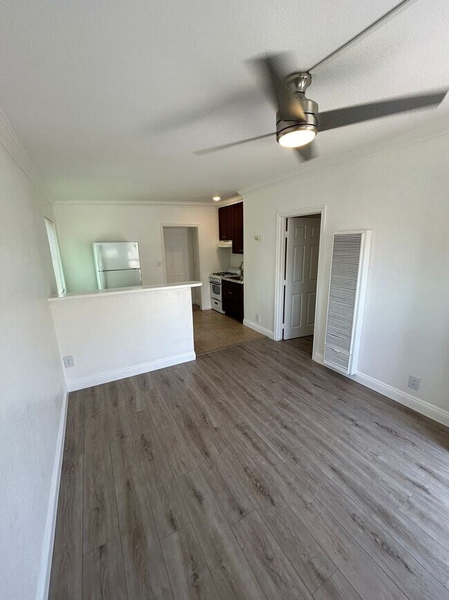 Foto del edificio - Two BR + Extra Room, Remodeled & Upgraded....