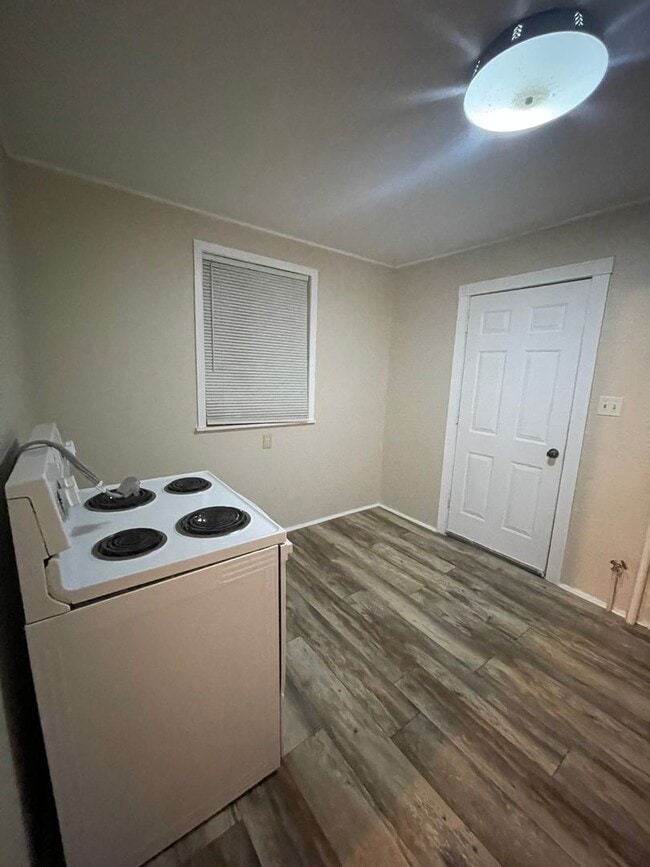 Foto del edificio - Gorgeous 2 bedroom ready to move in