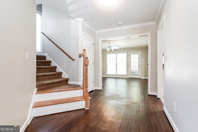 Building Photo - 2965 Lenora Springs Dr