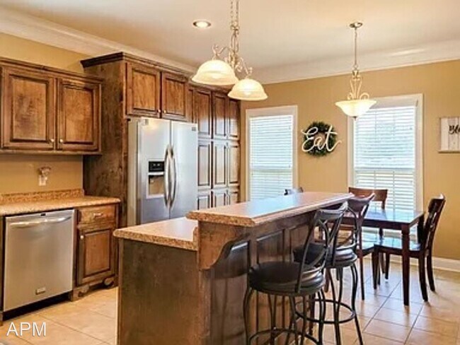 Building Photo - 4 br, 3.5 bath House - 15055 County Road 236