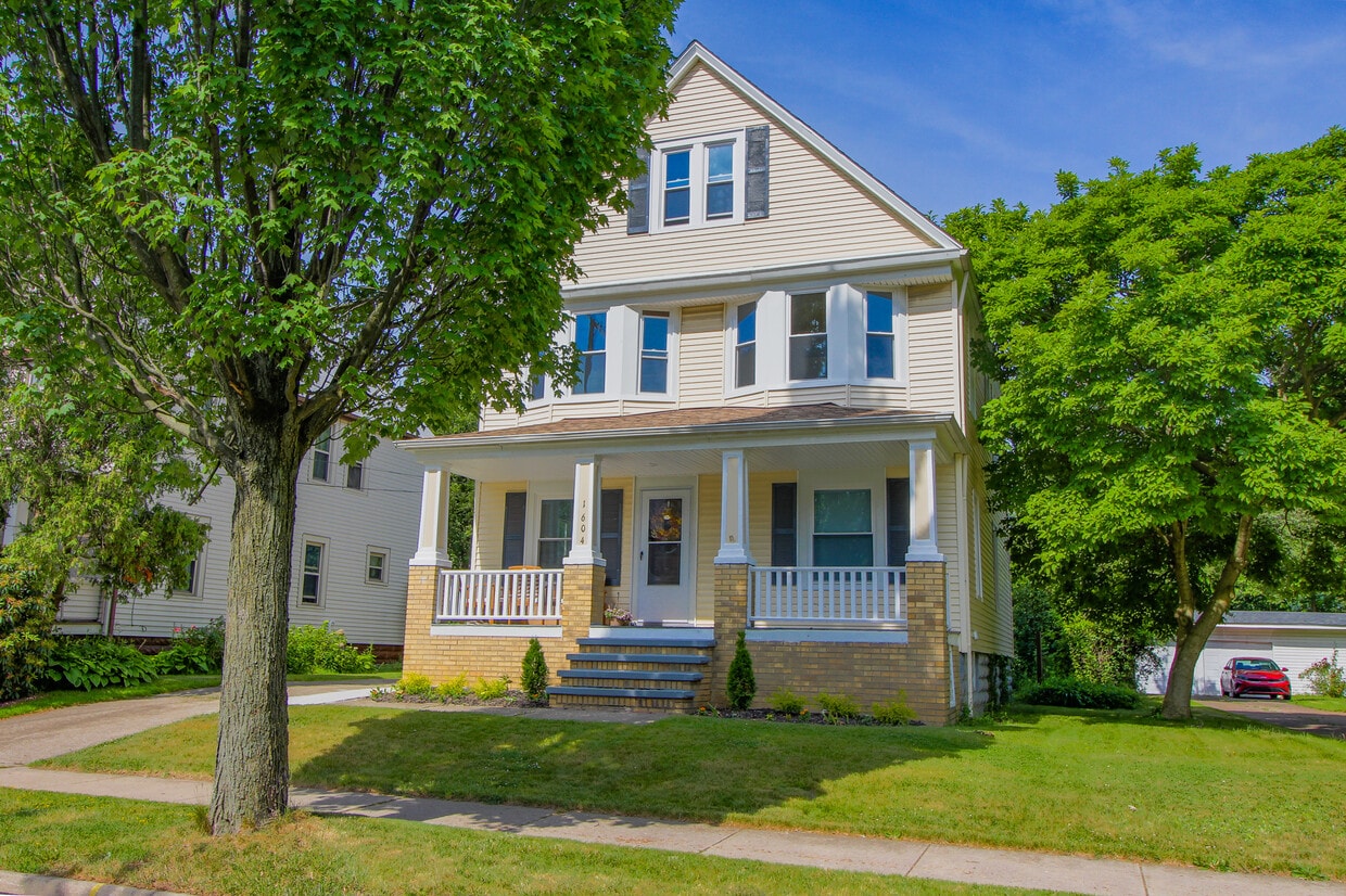 1604 Lakewood Ave Unit Up, Lakewood, OH 44107 - 1604 Lakewood Ave ...