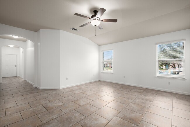 Building Photo - 101 Song Sparrow Cv