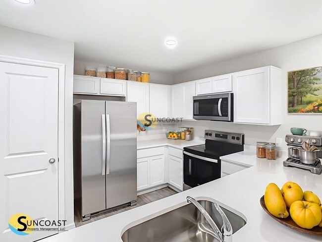 Building Photo - 3821 SW 43rd Ct