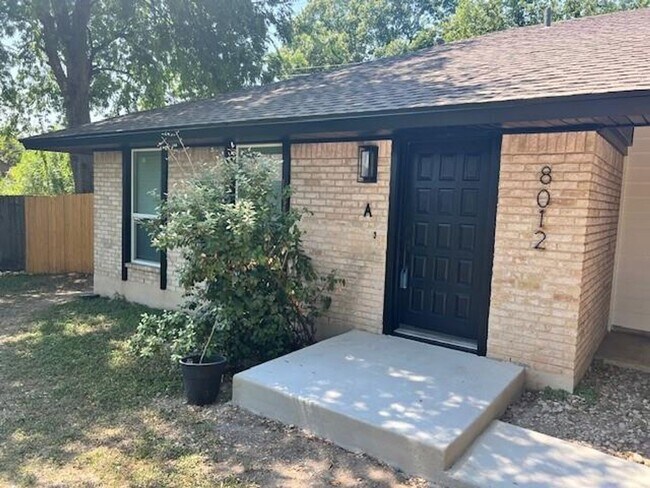 Foto del edificio - Allandale Place / Culdesac / Refrigerator / Washer/Dryer / Fenced Yard