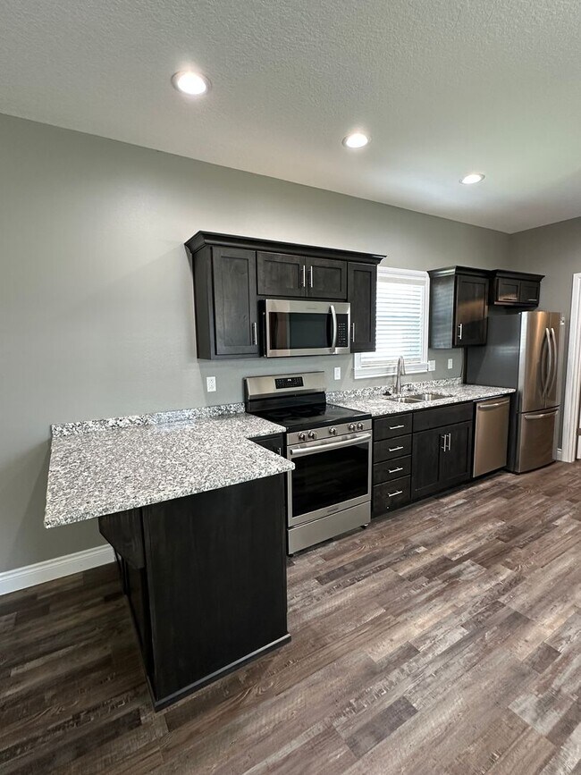Foto del edificio - For lease: 2 Bed, 2 Bath Home Rural Neosho...