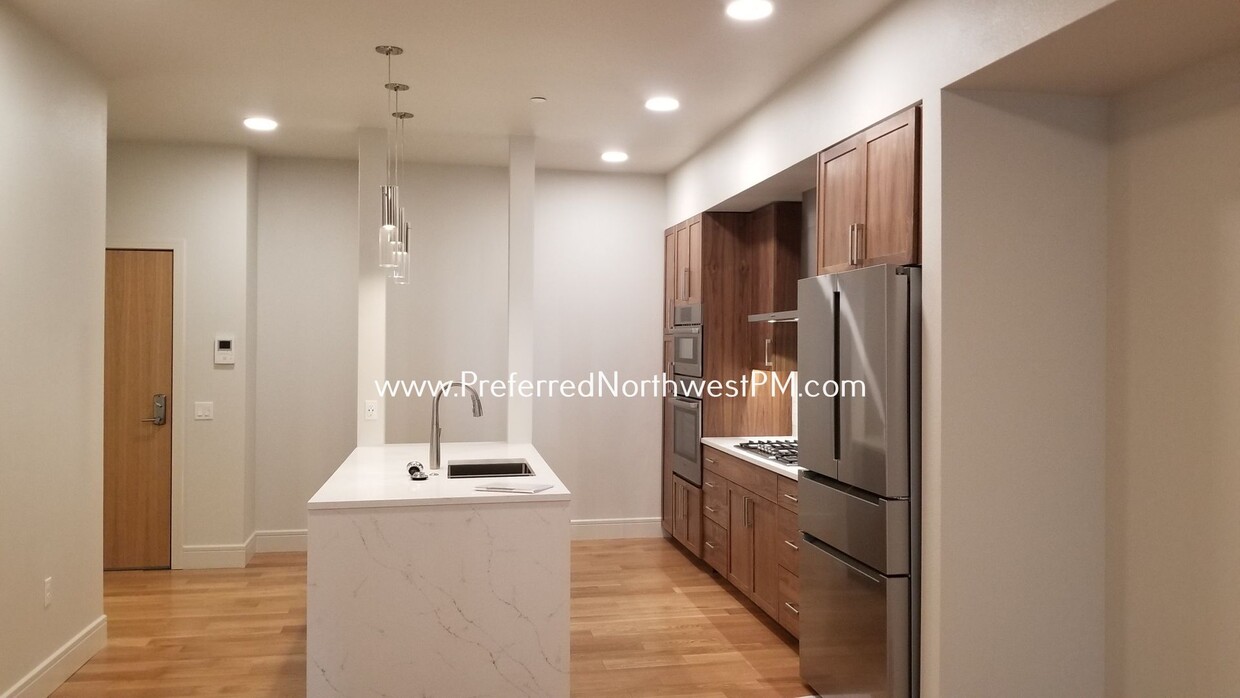 Foto principal - Luxury 1 Bedroom Condo at The Midtown