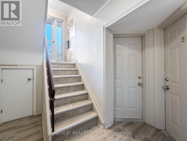 Building Photo - 41 Marina Ave