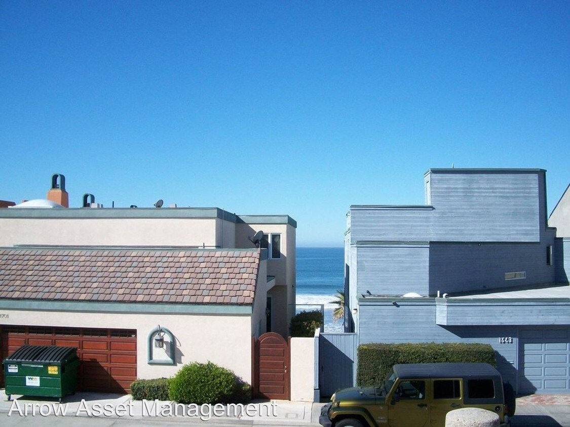 Primary Photo - 1702 S Pacific St