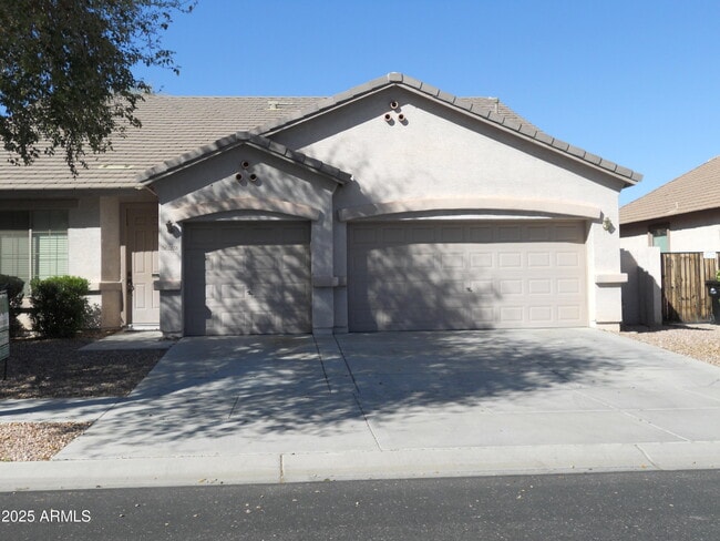 Building Photo - 13558 W Port Royale Ln