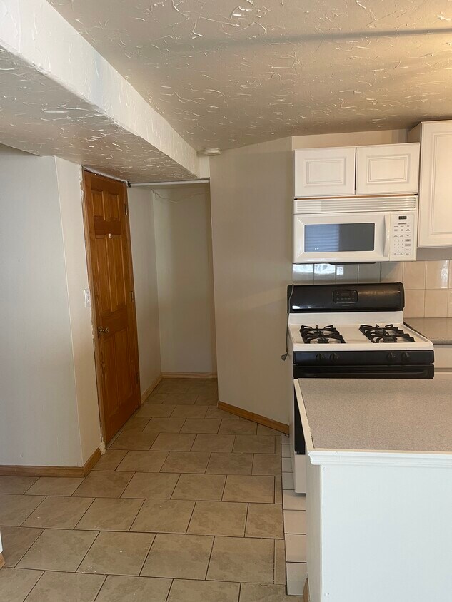 Primary Photo - 1701 Irene St