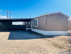 Building Photo - 1604 N Austin