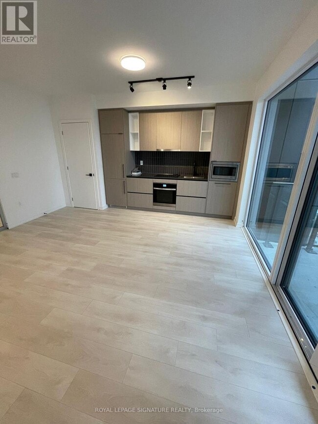 Building Photo - 1285 Dupont St