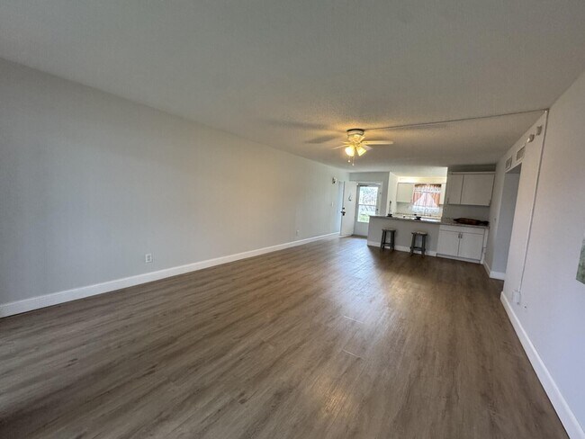Foto del edificio - 1310 NE 14th Ct
