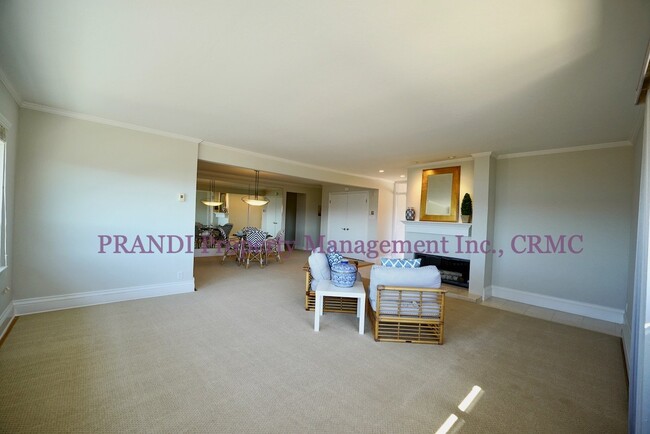 Foto del edificio - Top Floor, Corner Unit Condo with Panorami...