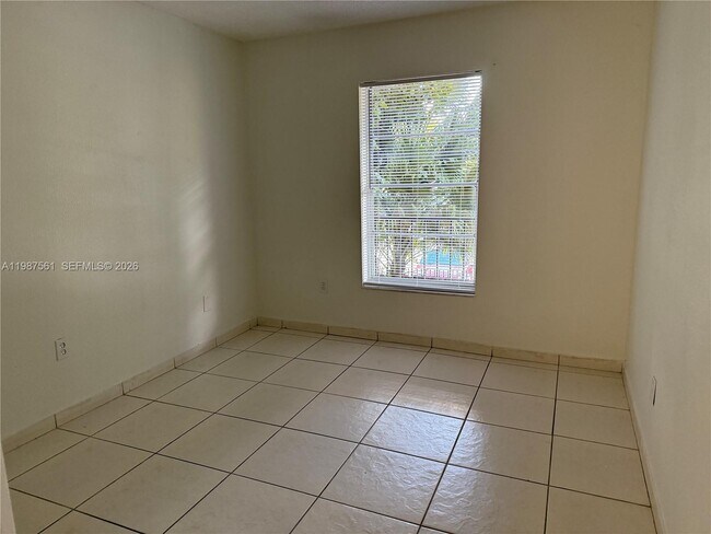 Foto del edificio - 5755 W 20th Ave