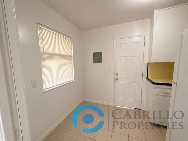Foto del edificio - 4413 44th St