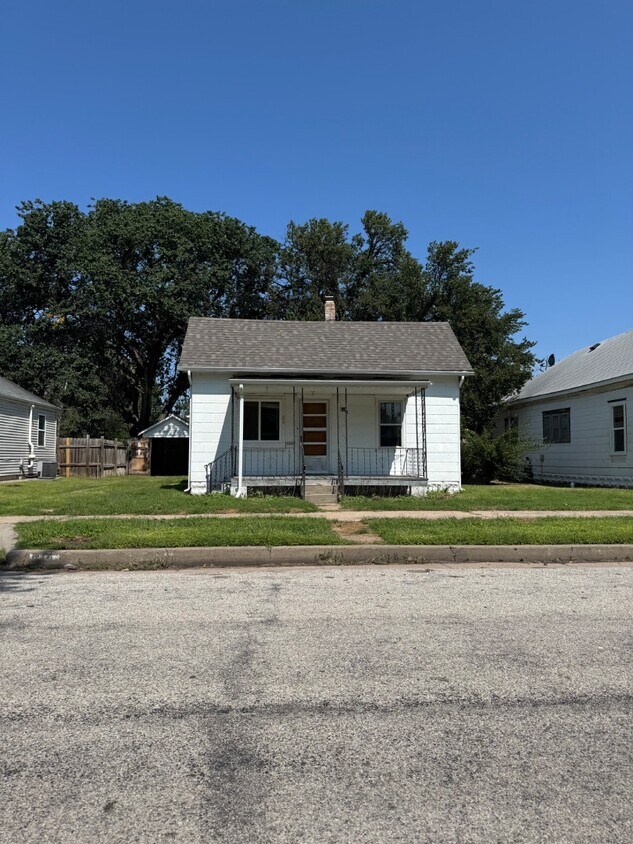 Foto principal - 614 E 9th Ave