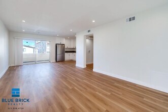 Building Photo - 5415 Corteen Pl