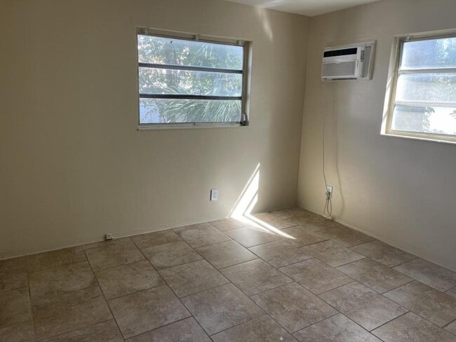 Photo - 2845 2nd Ave S House