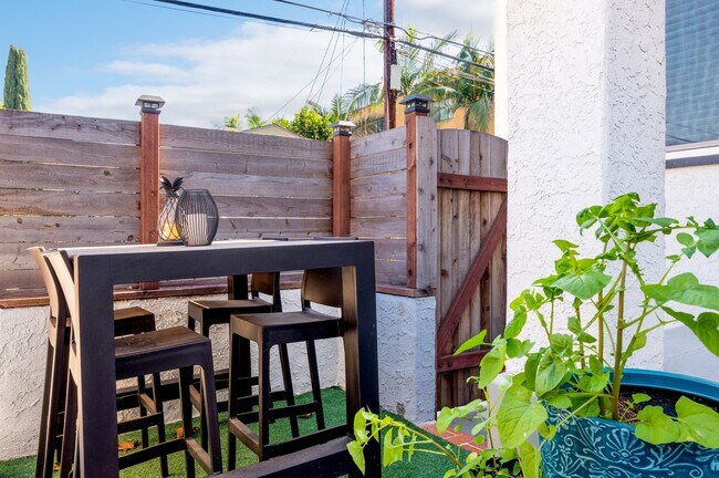 Foto del edificio - 3740 E Mayfield St