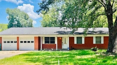 Building Photo - 235 Bradford Dr