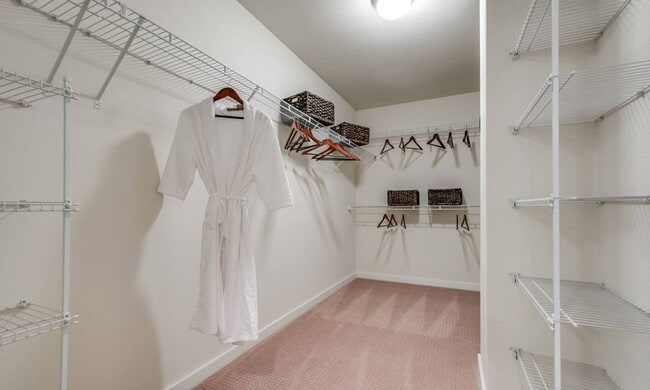 Foto del edificio - 500 Crawford St