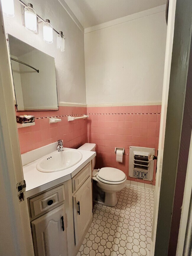 Foto del edificio - 1600 NW 38th St