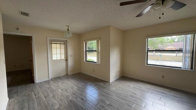 Building Photo - 5345 S Pleasant Grove Rd