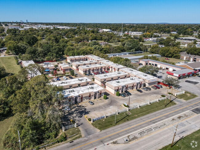 Aerial - Looking Northwest - Avalon Court