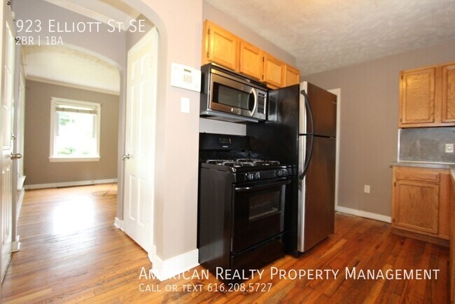 Foto del edificio - 923 Elliott St SE