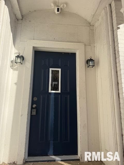 Building Photo - 500 S Douglas Ave