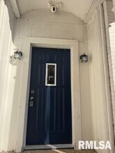 Building Photo - 500 S Douglas Ave