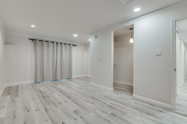 Foto del edificio - 5636 Pearce St